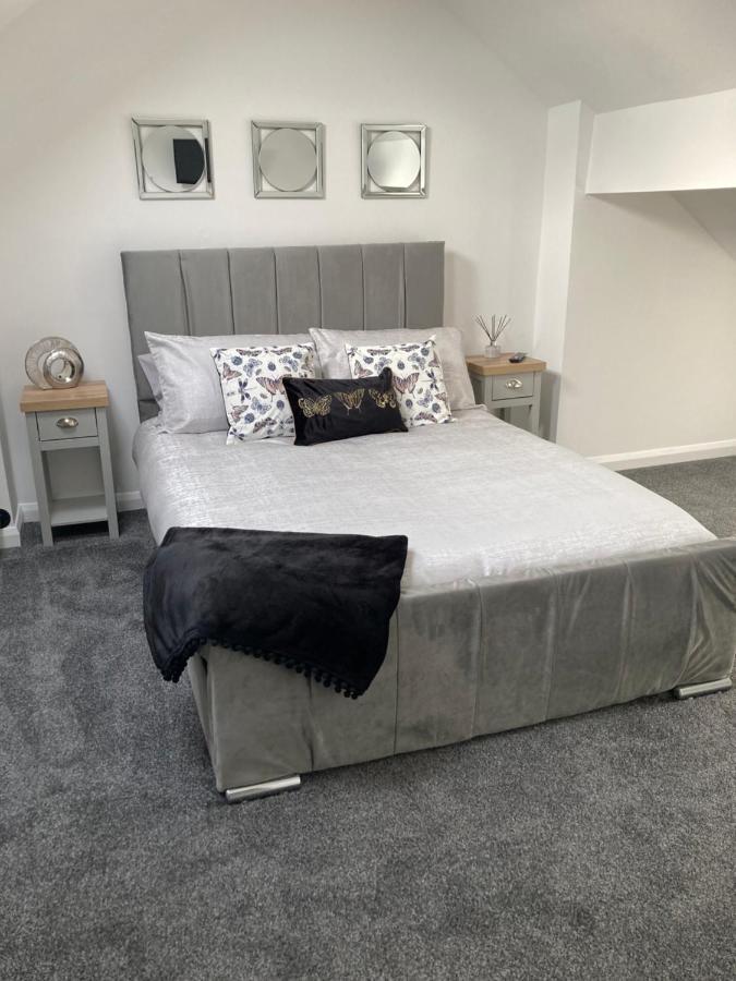 קרו Cheshire Home Stays מראה חיצוני תמונה
